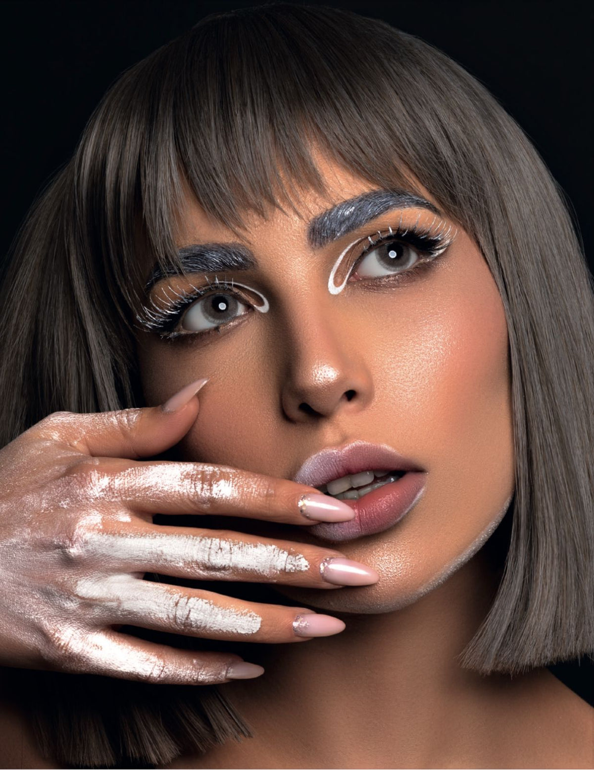 עדשות לעיניים + תמיסה רב תכליתית + מסכת זהב לפנים מתנה LOROYAL