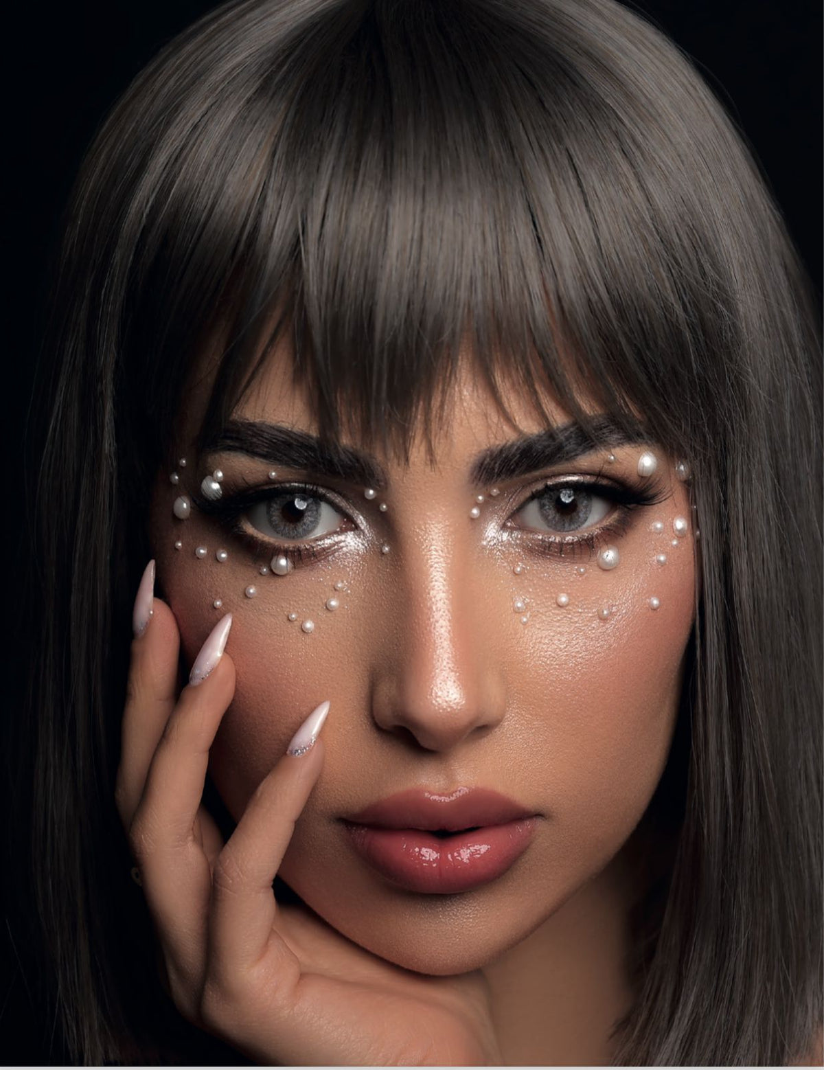 עדשות לעיניים + תמיסה רב תכליתית + מסכת זהב לפנים מתנה LOROYAL